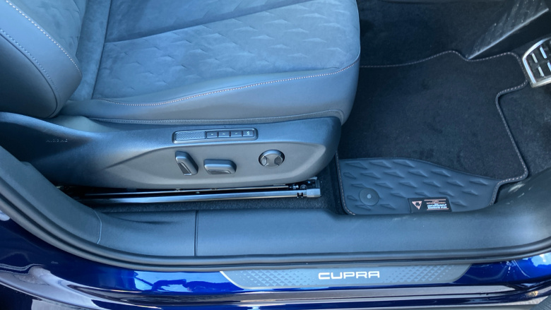 CUPRA Terramar 1.5 eHybrid 204 V2 5dr DSG Hatchback